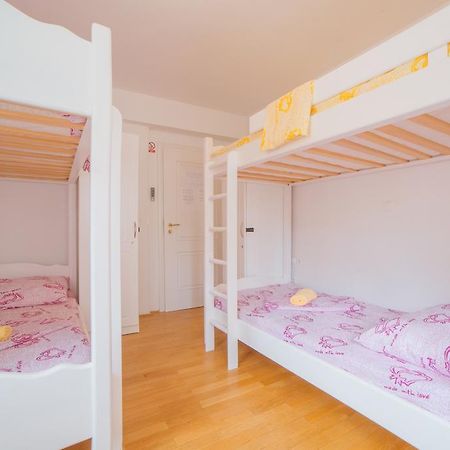 Cheap Sleep Marinero (Adults Only) Hostel Hvar Town Bagian luar foto