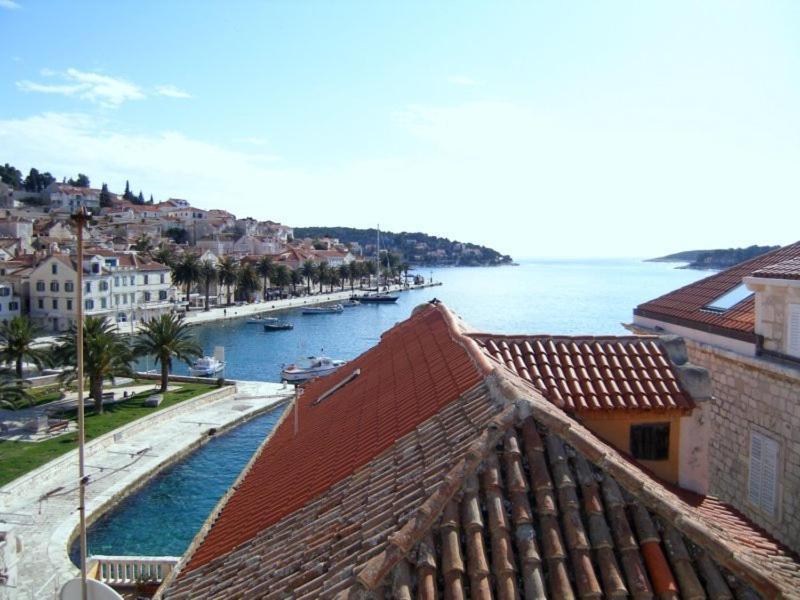 Cheap Sleep Marinero (Adults Only) Hostel Hvar Town Bagian luar foto